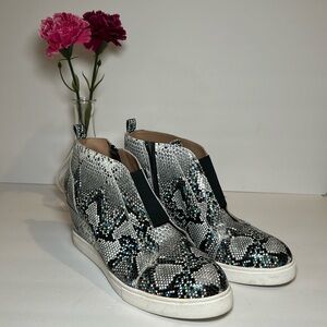 Línea Paolo Wedge Sneaker